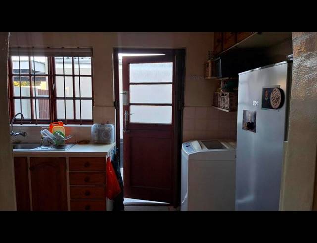 2 BEDROOM PROPERTY TO RENT IN FERNDALE